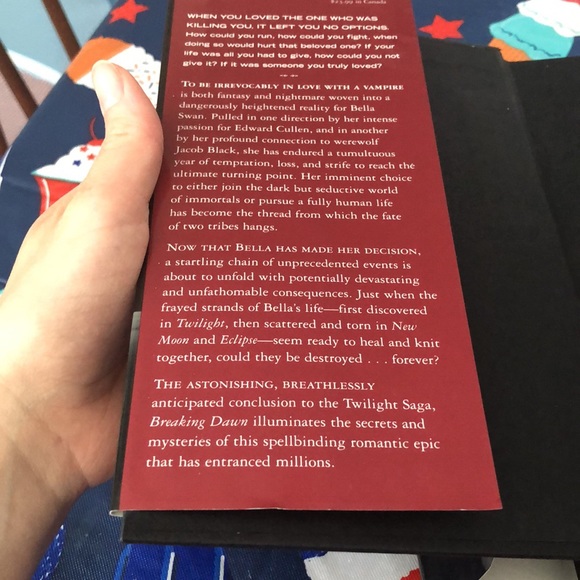 🛍️ Breaking Dawn from Twilight Saga nwt - Picture 3 of 5